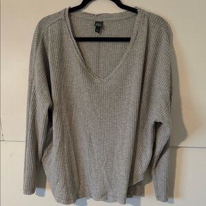 Wild Fable Light Heather Gray Ribbed V-Neck Sweater